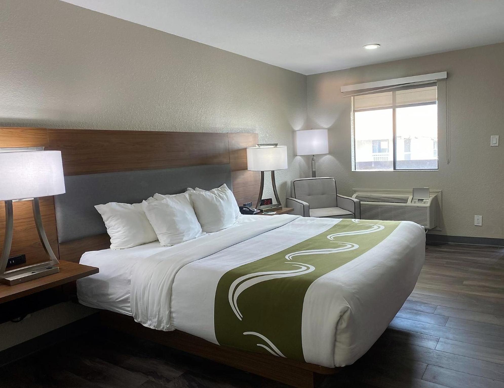 Quality & Near White Sands National Park Hotel 2*